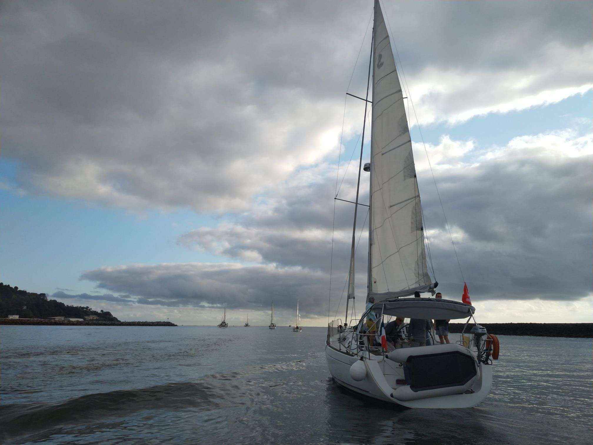 V Travesía Navega el Camino: Los peregrinos por mar se ponen en marcha en Hondarribia