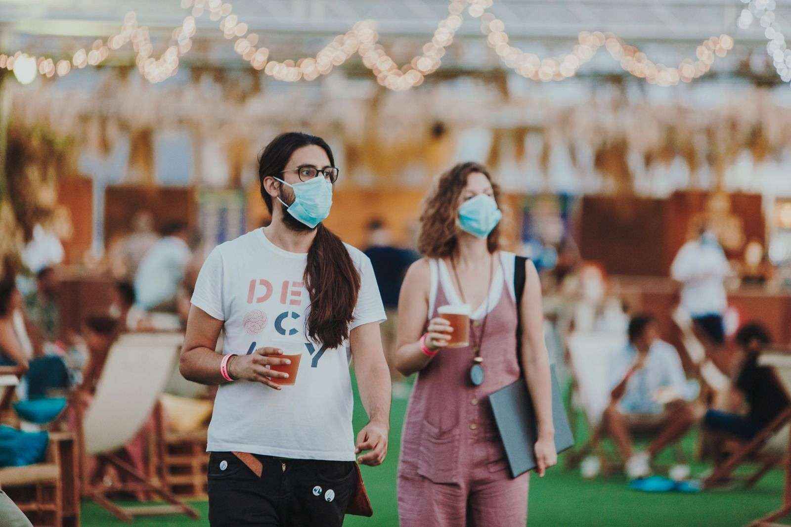 La cultura le echa un pulso al coronavirus, por culturacv.com