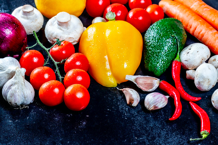 Teca Sábat presenta alimentos que ayudan a conseguir una vuelta a la normalidad de manera sana