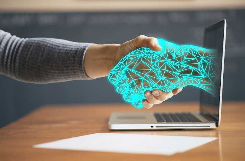 Ramells Ramoneda analiza la función de la firma electrónica, en contratos, durante la pandemia de COVID-19
