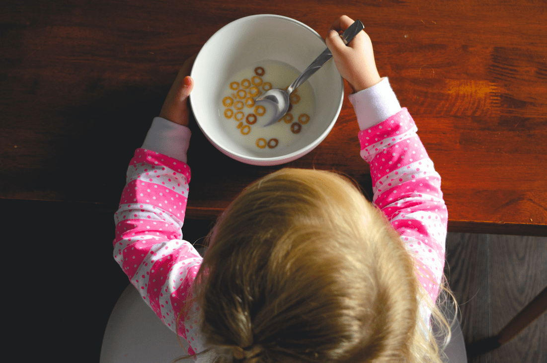 Más de la mitad de los niños españoles toma un desayuno poco saludable y con exceso de azúcar