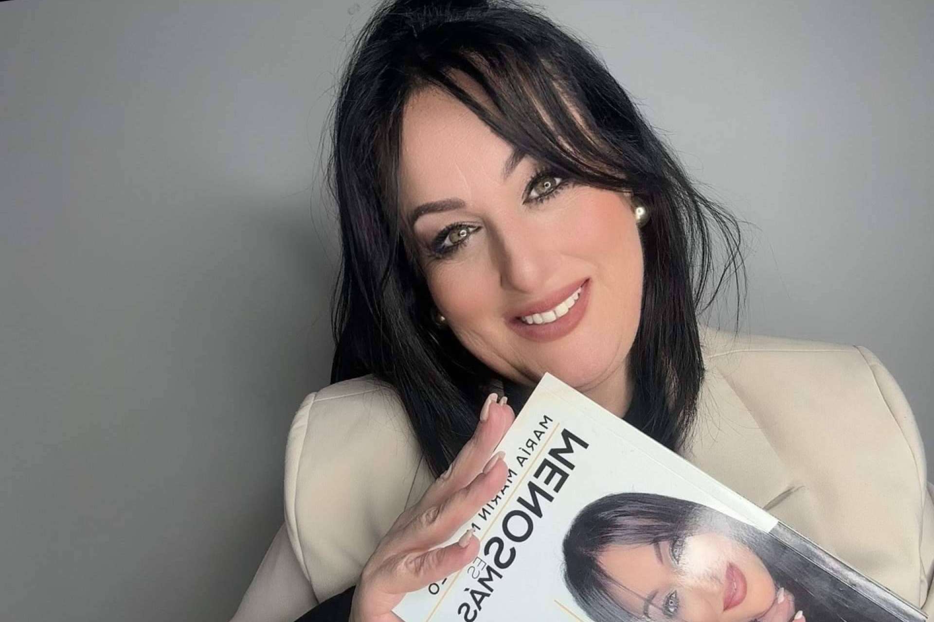 María Marín Murillo rompe esquemas con una guía audaz sobre relaciones de élite; ´Menos es Más´