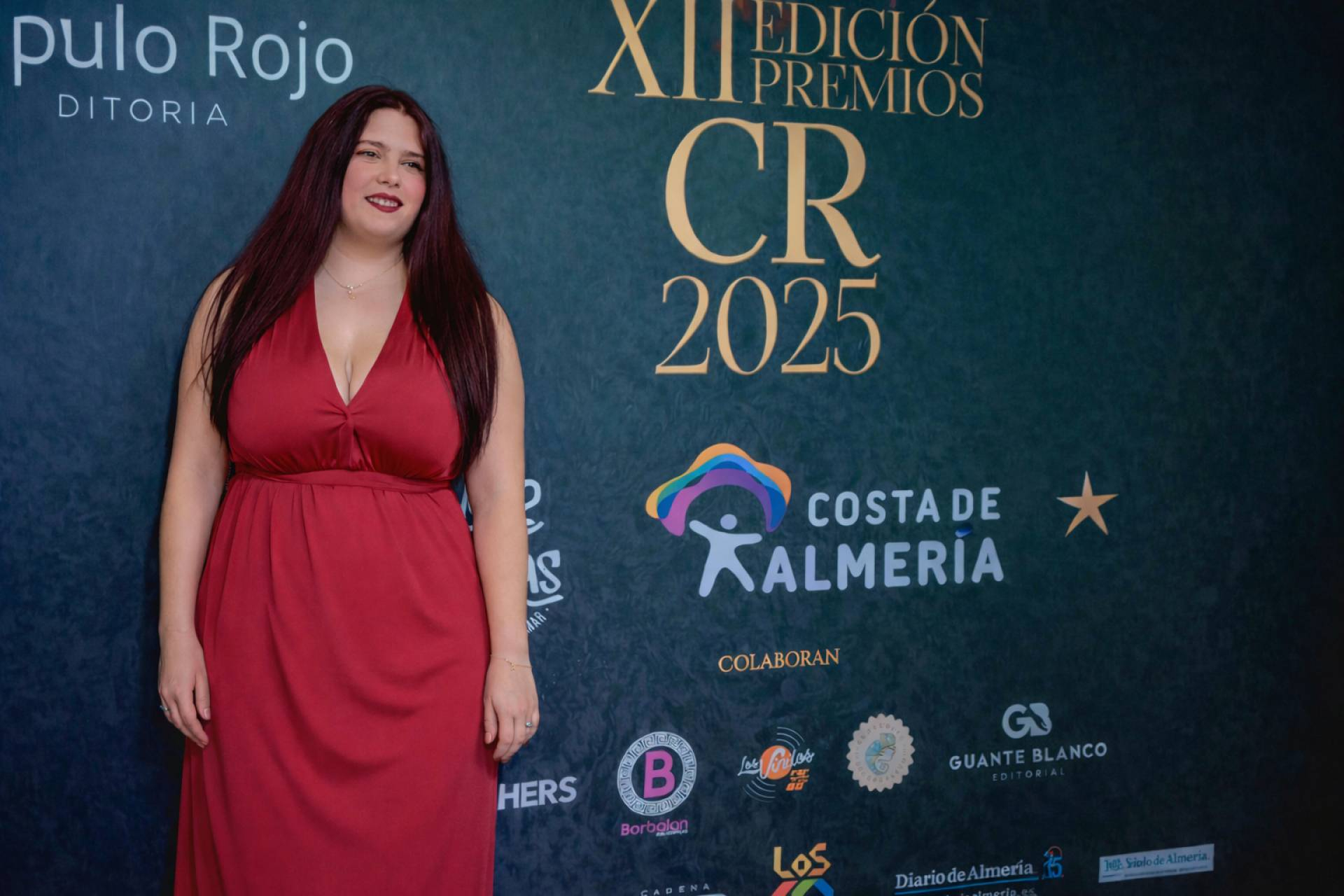 Entre cicatrices y palabras, se publica ´Historias de una adolescente, el retrato generacional de una joven autora´